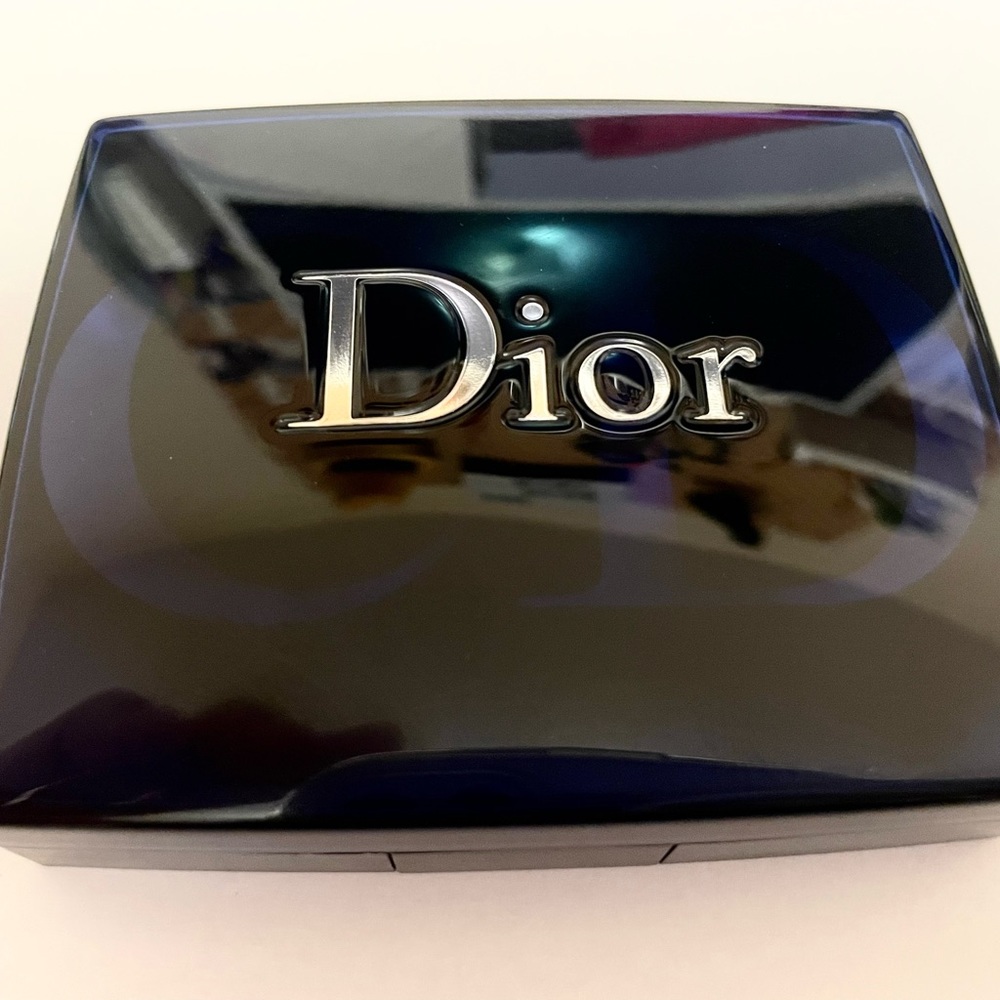 Dior skin shimmer amber diamond highlighter
